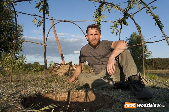 Zdjęcie w galerii na portalu naszwodzislaw.com: Na granicy zmysłów. Spotkanie z Przemkiem Kossakowskim w WCK  wiadomości z regionu