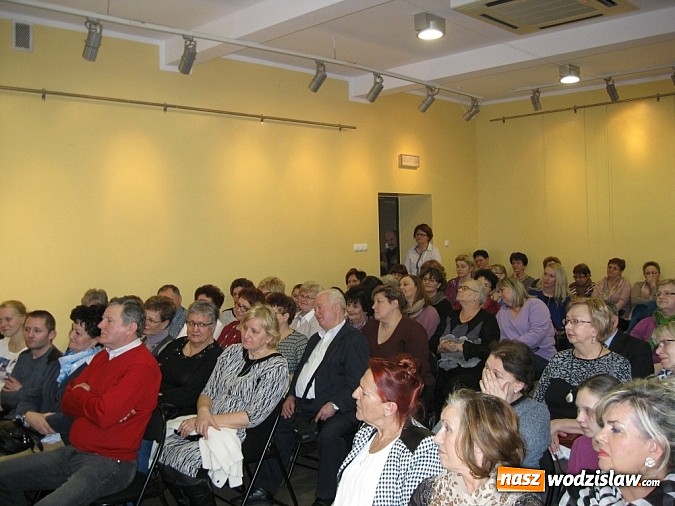 Zdjęcie w galerii na portalu naszwodzislaw.com: Spotkanie autorskie z Haliną Kunicką w Rydułtowach wiadomości z regionu