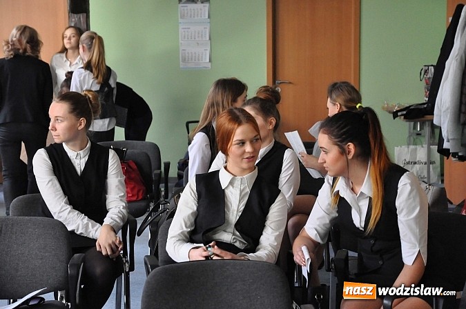 Zdjęcie w galerii na portalu naszwodzislaw.com: Hotelarstwo w teorii i praktyce - konkurs w raciborskiej Polonii  wiadomości z regionu