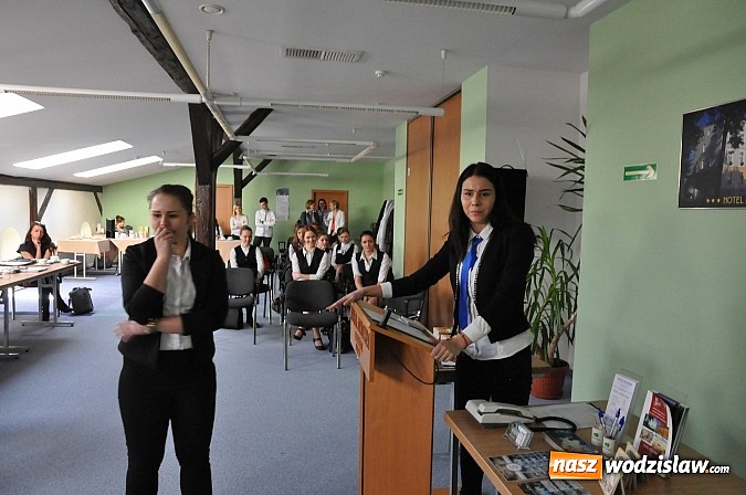 Zdjęcie w galerii na portalu naszwodzislaw.com: Hotelarstwo w teorii i praktyce - konkurs w raciborskiej Polonii  wiadomości z regionu