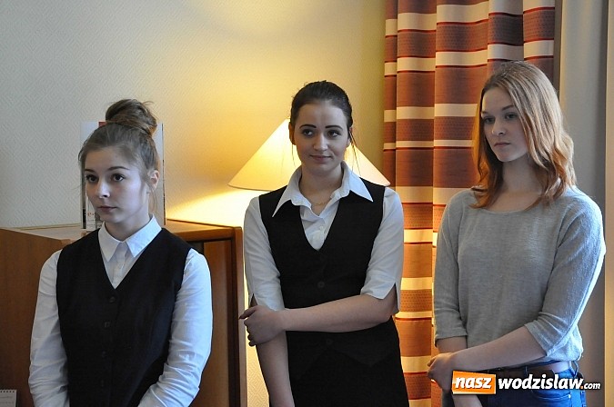 Zdjęcie w galerii na portalu naszwodzislaw.com: Hotelarstwo w teorii i praktyce - konkurs w raciborskiej Polonii  wiadomości z regionu