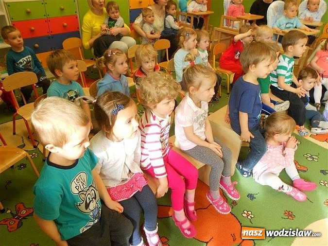 Zdjęcie w galerii na portalu naszwodzislaw.com: Maluchy z wodzisławskiego żłobka poznawały ekologiczne zasady poprzez zabawę wiadomości z regionu