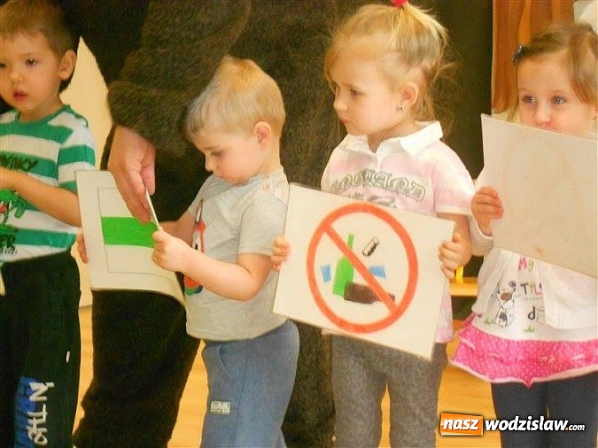 Zdjęcie w galerii na portalu naszwodzislaw.com: Maluchy z wodzisławskiego żłobka poznawały ekologiczne zasady poprzez zabawę wiadomości z regionu