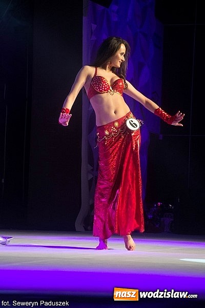 Zdjęcie w galerii na portalu naszwodzislaw.com: Uczennica z Rydułtów w międzynarodowym konkursie Miss wiadomości z regionu