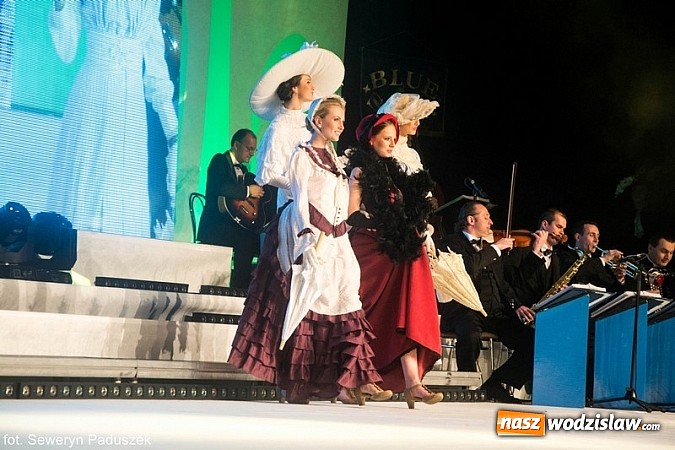 Zdjęcie w galerii na portalu naszwodzislaw.com: Uczennica z Rydułtów w międzynarodowym konkursie Miss wiadomości z regionu