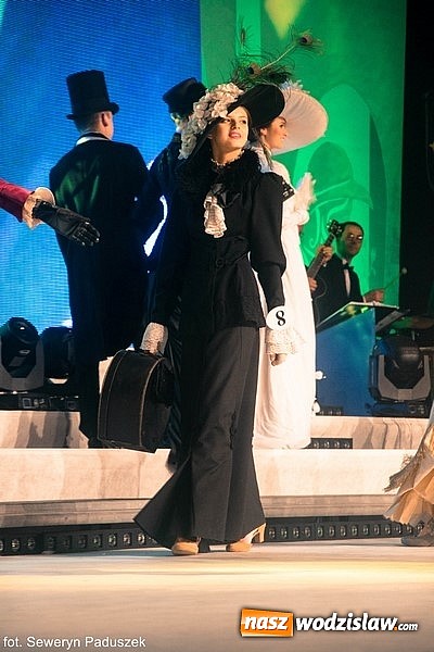 Zdjęcie w galerii na portalu naszwodzislaw.com: Uczennica z Rydułtów w międzynarodowym konkursie Miss wiadomości z regionu