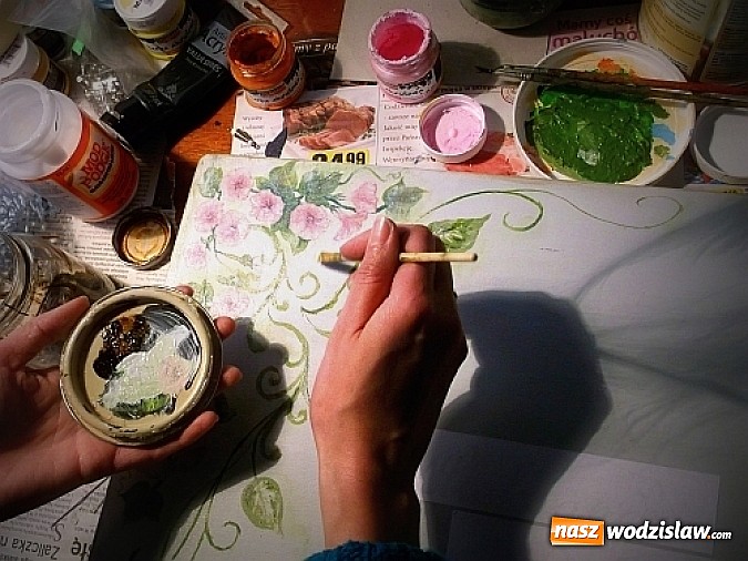 Zdjęcie w galerii na portalu naszwodzislaw.com: Kwietniowe wydanie ALE!Babek wiadomości z regionu