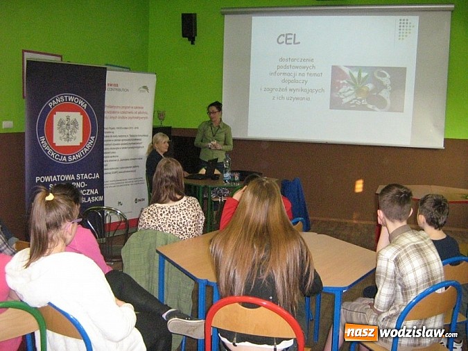 Zdjęcie w galerii na portalu naszwodzislaw.com: Jak niebezpieczne są dopalacze i jakie tragiczne konsekwencje mogą ponieść osoby, które po nie sięgają? wiadomości z regionu