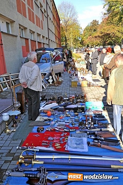 Zdjęcie w galerii na portalu naszwodzislaw.com: Lamus - giełda staroci i rękodzieła już w niedzielę w Gimnazjum nr 1 na Kasprowicza wiadomości z regionu