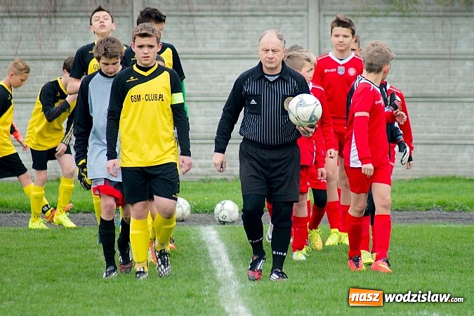 Zdjęcie w galerii na portalu naszwodzislaw.com: Trampkarze Gołkowic rozbici w Tworkowie wiadomości z regionu
