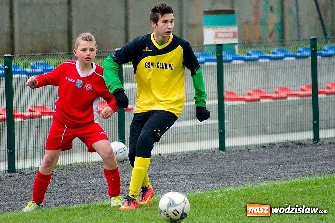 Zdjęcie w galerii na portalu naszwodzislaw.com: Trampkarze Gołkowic rozbici w Tworkowie wiadomości z regionu