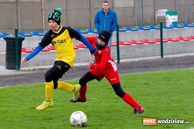Zdjęcie w galerii na portalu naszwodzislaw.com: Trampkarze Gołkowic rozbici w Tworkowie wiadomości z regionu