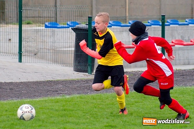 Zdjęcie w galerii na portalu naszwodzislaw.com: Trampkarze Gołkowic rozbici w Tworkowie wiadomości z regionu