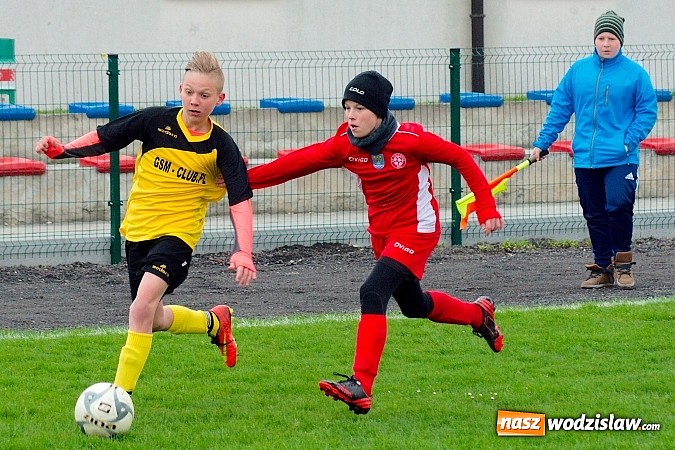 Zdjęcie w galerii na portalu naszwodzislaw.com: Trampkarze Gołkowic rozbici w Tworkowie wiadomości z regionu