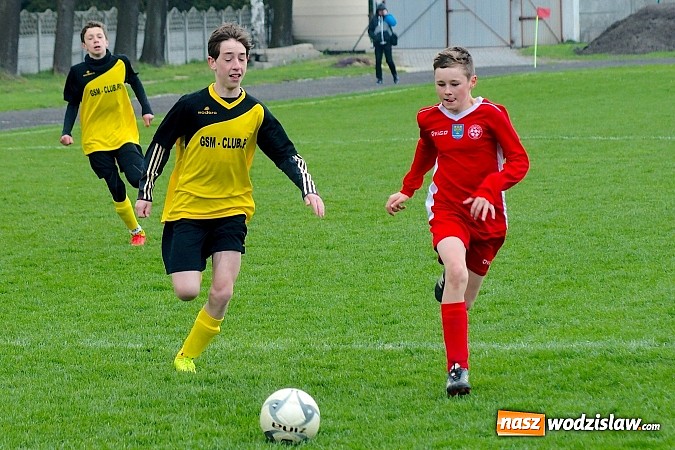 Zdjęcie w galerii na portalu naszwodzislaw.com: Trampkarze Gołkowic rozbici w Tworkowie wiadomości z regionu
