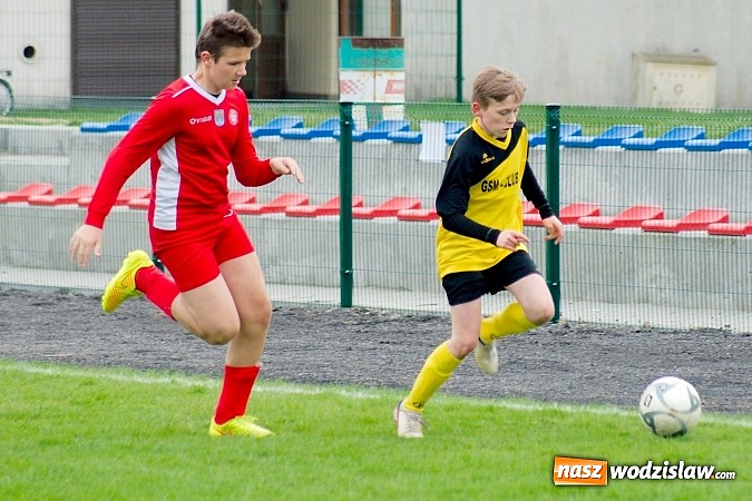 Zdjęcie w galerii na portalu naszwodzislaw.com: Trampkarze Gołkowic rozbici w Tworkowie wiadomości z regionu