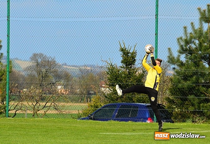 Zdjęcie w galerii na portalu naszwodzislaw.com: Rozw&oacute;j Bełsznica bezlitosny dla Ruchu Bolesław wiadomości z regionu