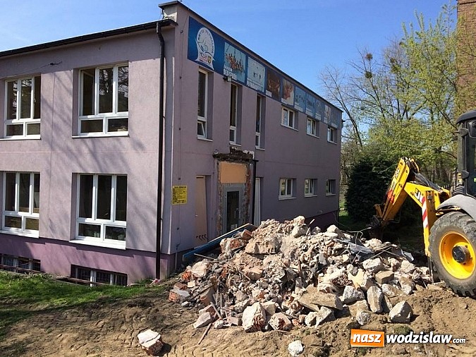 Zdjęcie w galerii na portalu naszwodzislaw.com: Na jakim etapie jest remont basenu? wiadomości z regionu