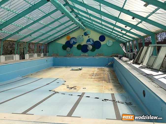 Zdjęcie w galerii na portalu naszwodzislaw.com: Na jakim etapie jest remont basenu? wiadomości z regionu