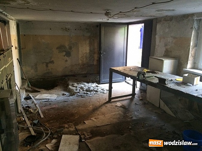 Zdjęcie w galerii na portalu naszwodzislaw.com: Na jakim etapie jest remont basenu? wiadomości z regionu