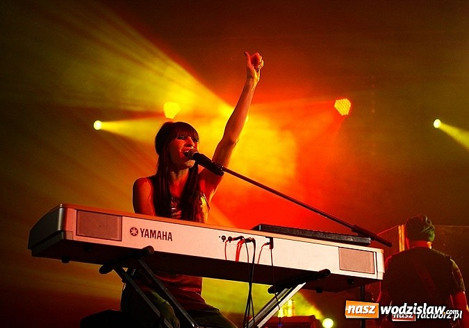 Zdjęcie w galerii na portalu naszwodzislaw.com: Sylwia Grzeszczak i Andre gwiazdami pietrowickiej Eko-Wystawy 2015 wiadomości z regionu