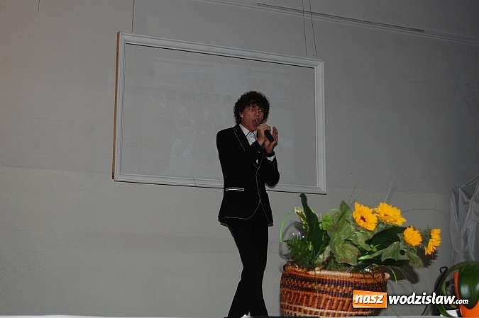 Zdjęcie w galerii na portalu naszwodzislaw.com: Pożegnanie absolwentów w Zespole Szkół Ponadgimnazjalnych w Pszowie wiadomości z regionu