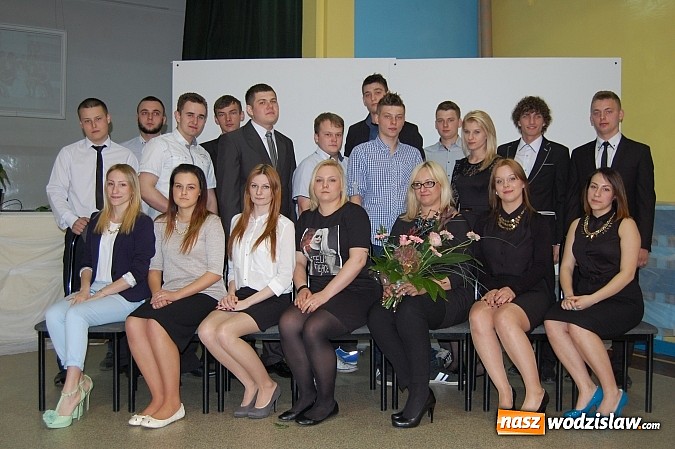 Zdjęcie w galerii na portalu naszwodzislaw.com: Pożegnanie absolwentów w Zespole Szkół Ponadgimnazjalnych w Pszowie wiadomości z regionu