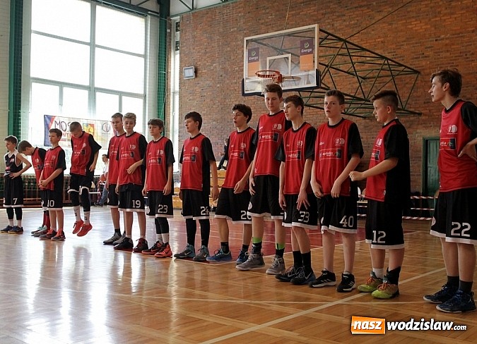 Zdjęcie w galerii na portalu naszwodzislaw.com: Dzień drugi ćwierćfinału Mistrzostw Polski w koszyk&oacute;wce chłopc&oacute;w wiadomości z regionu