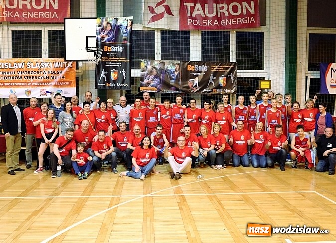 Zdjęcie w galerii na portalu naszwodzislaw.com: Dzień drugi ćwierćfinału Mistrzostw Polski w koszyk&oacute;wce chłopc&oacute;w wiadomości z regionu