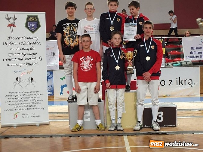 Zdjęcie w galerii na portalu naszwodzislaw.com: Bardzo dobre występy radlińskich zawodników na XV Międzynarodowym Turnieju Szermierczym wiadomości z regionu