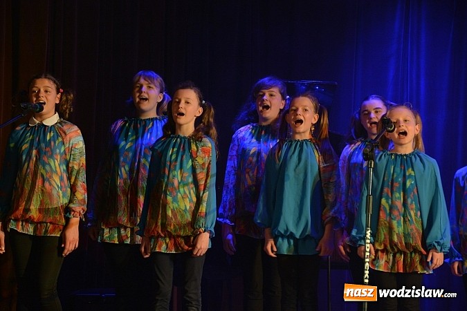 Zdjęcie w galerii na portalu naszwodzislaw.com: Przegląd Szkolnych Zespołów Artystycznych. Zbliża się MASKA 2015 wiadomości z regionu