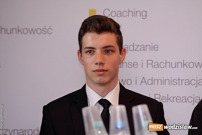 Zdjęcie w galerii na portalu naszwodzislaw.com: Nadszedł Finał Młodzieżowego Lidera Biznesu! wiadomości z regionu