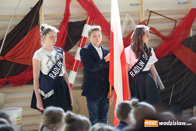 Zdjęcie w galerii na portalu naszwodzislaw.com: Kompleks szkolno-przedszkolny w Głożynach już otwarty!  wiadomości z regionu