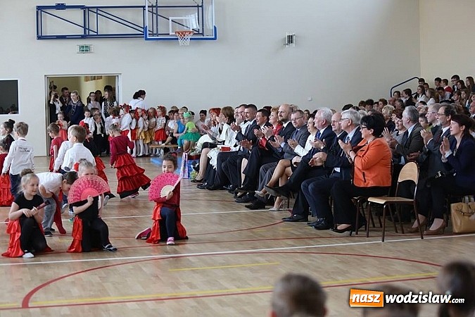 Zdjęcie w galerii na portalu naszwodzislaw.com: Kompleks szkolno-przedszkolny w Głożynach już otwarty!  wiadomości z regionu