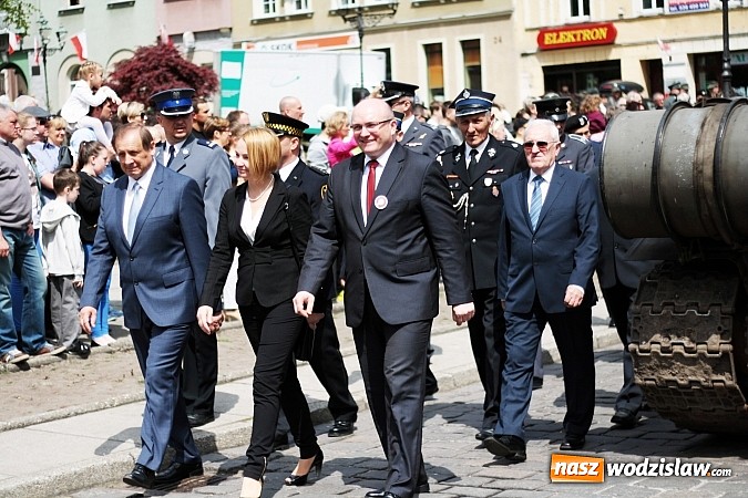 Zdjęcie w galerii na portalu naszwodzislaw.com: 5. Piknik Historyczno - Militarny wiadomości z regionu