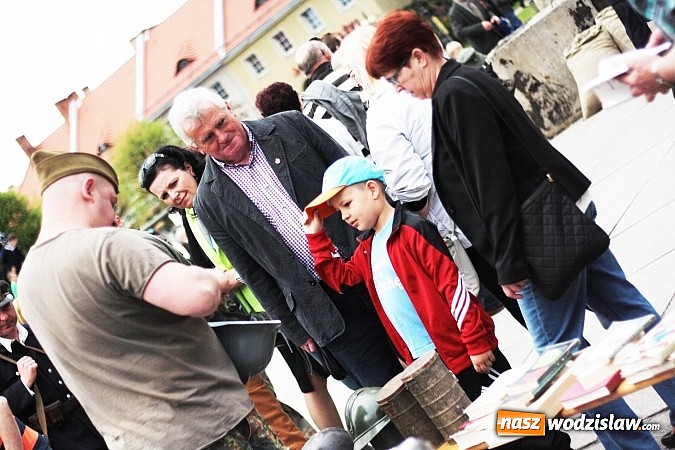 Zdjęcie w galerii na portalu naszwodzislaw.com: 5. Piknik Historyczno - Militarny wiadomości z regionu
