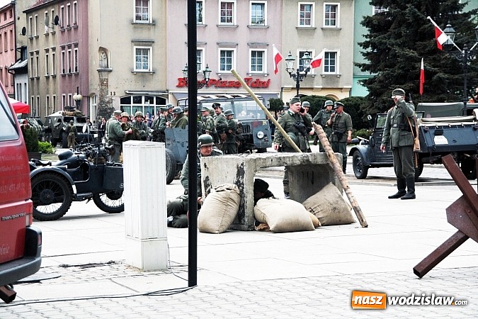 Zdjęcie w galerii na portalu naszwodzislaw.com: 5. Piknik Historyczno - Militarny wiadomości z regionu