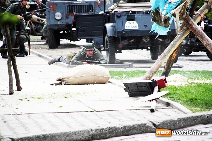 Zdjęcie w galerii na portalu naszwodzislaw.com: 5. Piknik Historyczno - Militarny wiadomości z regionu