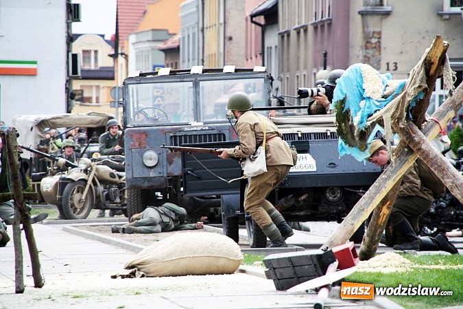 Zdjęcie w galerii na portalu naszwodzislaw.com: 5. Piknik Historyczno - Militarny wiadomości z regionu