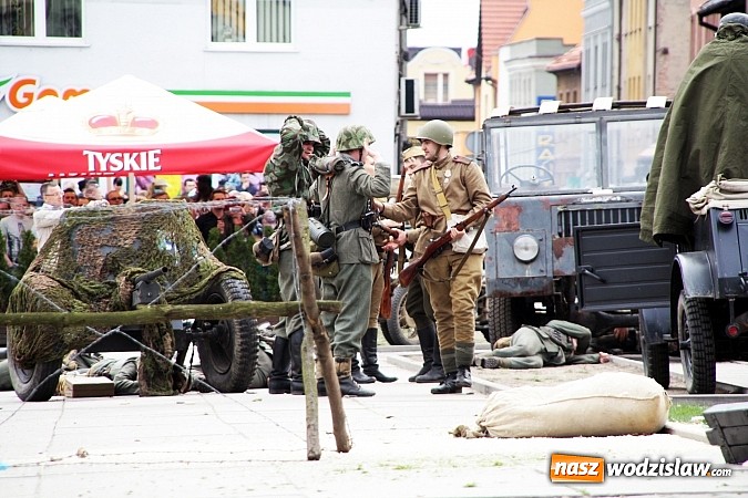 Zdjęcie w galerii na portalu naszwodzislaw.com: 5. Piknik Historyczno - Militarny wiadomości z regionu
