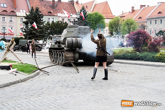 Zdjęcie w galerii na portalu naszwodzislaw.com: 5. Piknik Historyczno - Militarny wiadomości z regionu