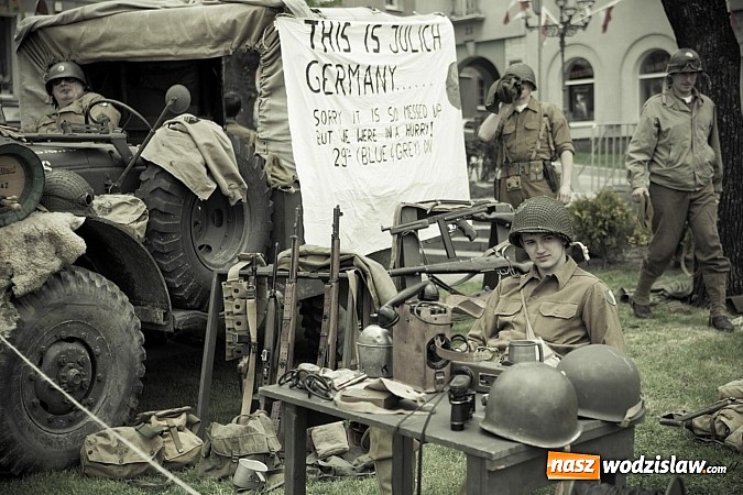 Zdjęcie w galerii na portalu naszwodzislaw.com: 5. Piknik Historyczno - Militarny wiadomości z regionu