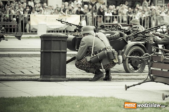 Zdjęcie w galerii na portalu naszwodzislaw.com: 5. Piknik Historyczno - Militarny wiadomości z regionu