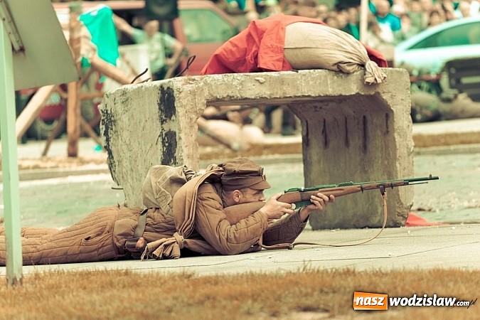 Zdjęcie w galerii na portalu naszwodzislaw.com: 5. Piknik Historyczno - Militarny wiadomości z regionu