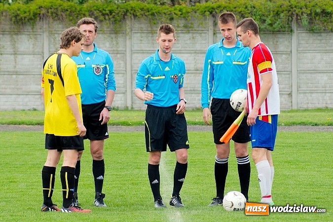 Zdjęcie w galerii na portalu naszwodzislaw.com: Rezerwy Rogowa lepsze od Tworkowa wiadomości z regionu