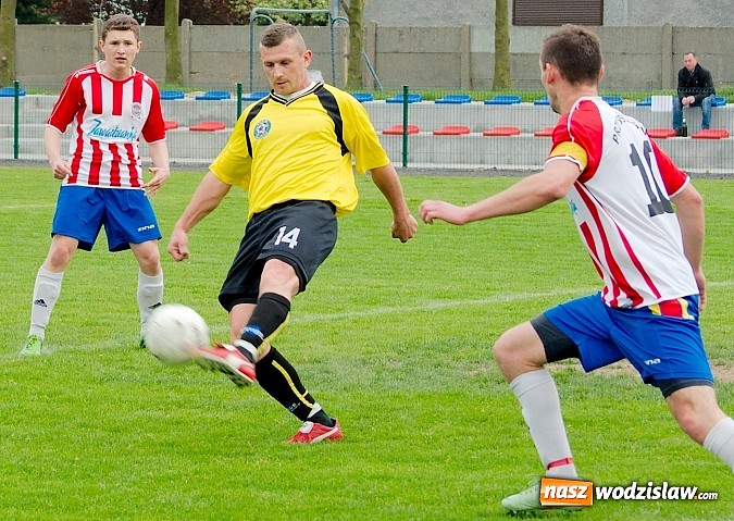 Zdjęcie w galerii na portalu naszwodzislaw.com: Rezerwy Rogowa lepsze od Tworkowa wiadomości z regionu