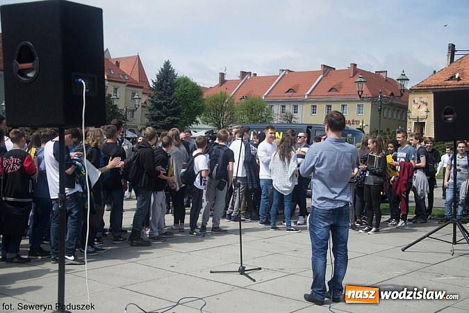 Zdjęcie w galerii na portalu naszwodzislaw.com: Janusz Korwin-Mikke zawitał do Wodzisławia Ślaskiego wiadomości z regionu