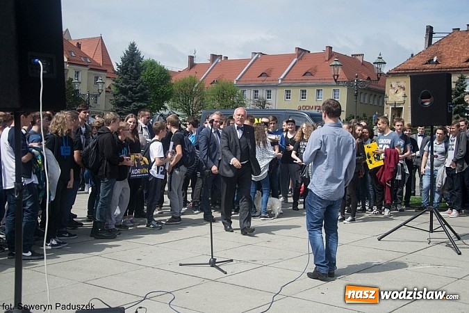 Zdjęcie w galerii na portalu naszwodzislaw.com: Janusz Korwin-Mikke zawitał do Wodzisławia Ślaskiego wiadomości z regionu