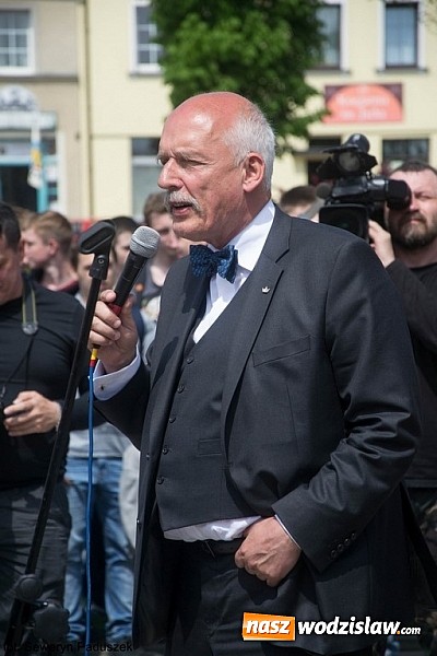 Zdjęcie w galerii na portalu naszwodzislaw.com: Janusz Korwin-Mikke zawitał do Wodzisławia Ślaskiego wiadomości z regionu