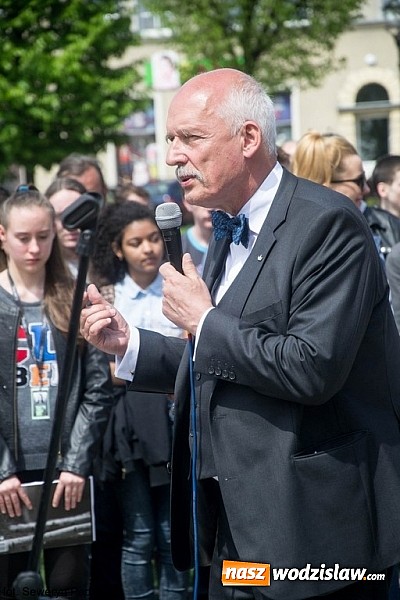 Zdjęcie w galerii na portalu naszwodzislaw.com: Janusz Korwin-Mikke zawitał do Wodzisławia Ślaskiego wiadomości z regionu